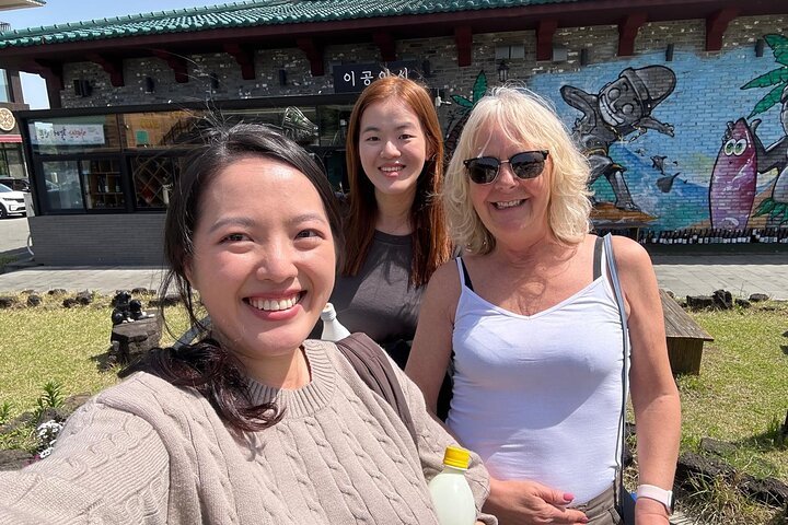 Tour privado de carro explorando os locais populares e joias escondidas da Ilha de Jeju, foto 8 | wizardtrip