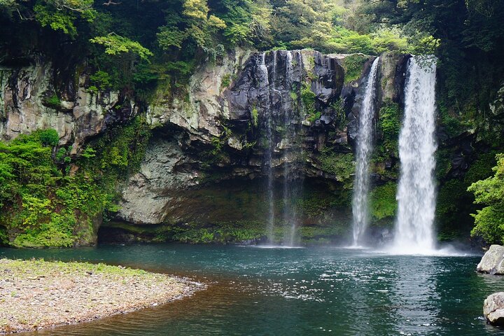 Tour privado de carro explorando os locais populares e joias escondidas da Ilha de Jeju, foto 20 | wizardtrip