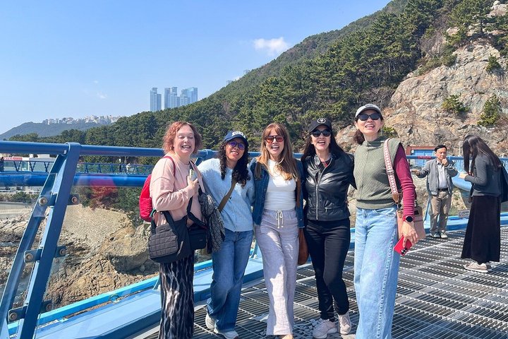 Lo más destacado del tour por la ciudad de Busan, incluyendo templos, vistas costeras y pueblos culturales, foto 13 | wizardtrip