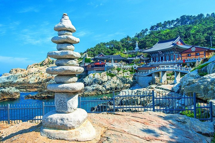 Excursion à terre à Busan explorant temples, marchés et villages culturels avec vue sur l'océan, photo 6 | wizardtrip