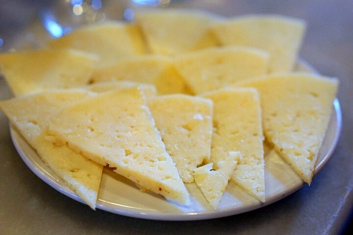 A guided tapas and wine tour through Seville's historic neighborhoods, showcasing local cuisine and culture, photo 8 | wizardtrip