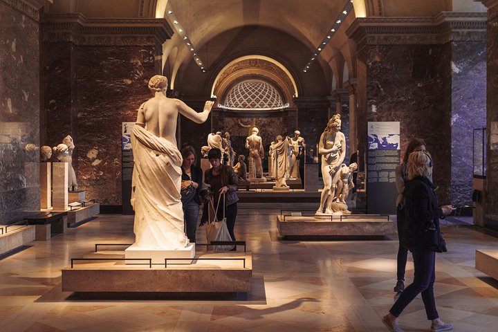 Tour guiado pelo Museu do Louvre em Paris, focado em obras famosas como a Mona Lisa, foto 14 | wizardtrip