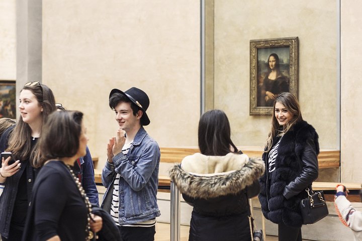 Tour guiado pelo Museu do Louvre em Paris, focado em obras famosas como a Mona Lisa, foto 19 | wizardtrip