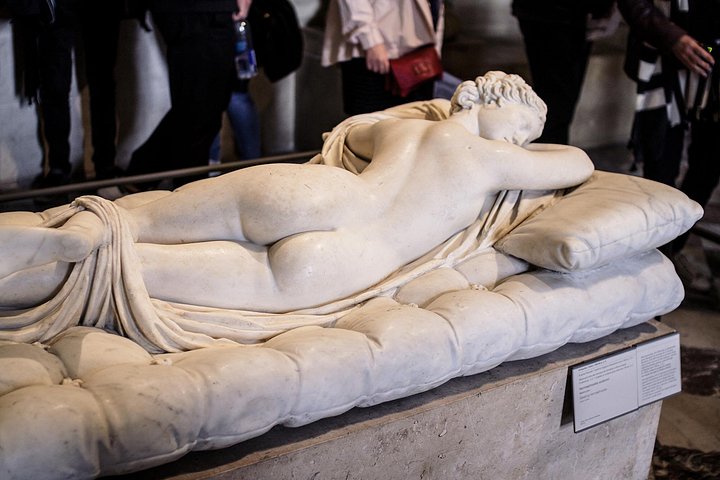 Tour guiado pelo Museu do Louvre em Paris, focado em obras famosas como a Mona Lisa, foto 25 | wizardtrip