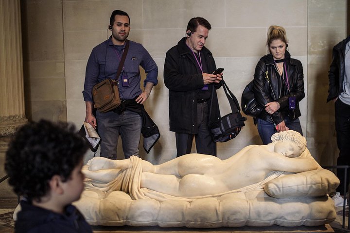 Tour guiado pelo Museu do Louvre em Paris, focado em obras famosas como a Mona Lisa, foto 26 | wizardtrip
