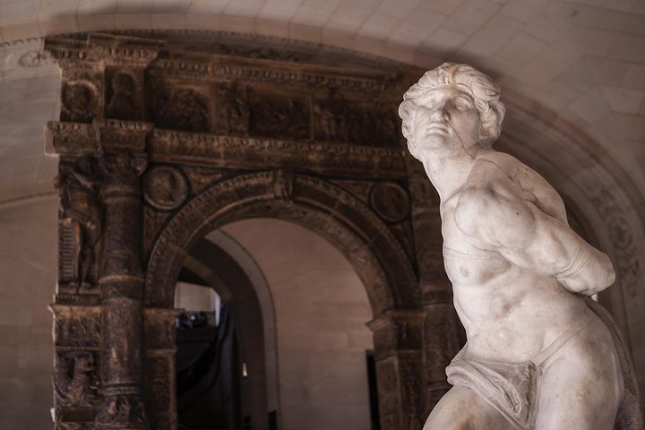 Tour guiado pelo Museu do Louvre em Paris, focado em obras famosas como a Mona Lisa, foto 35 | wizardtrip