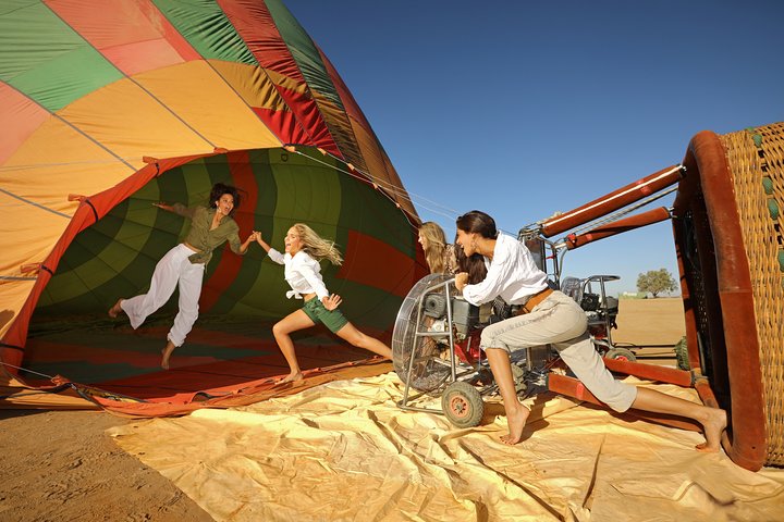 Volo in mongolfiera su Marrakech all'alba con vista sulle montagne dell'Atlante e colazione berbera, foto 13 | wizardtrip