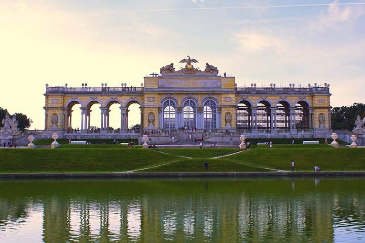 Visita guiada ao Palácio de Schönbrunn e Jardins em Viena, Áustria, com história imperial e arquitetura barroca, foto 9 | wizardtrip