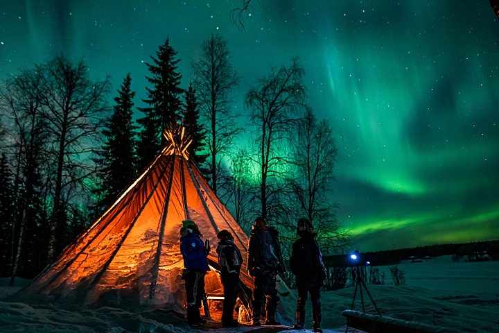 Tour fotografico di gruppo ridotto dell'aurora boreale a Rovaniemi, Finlandia, con guide esperte, foto 9 | wizardtrip