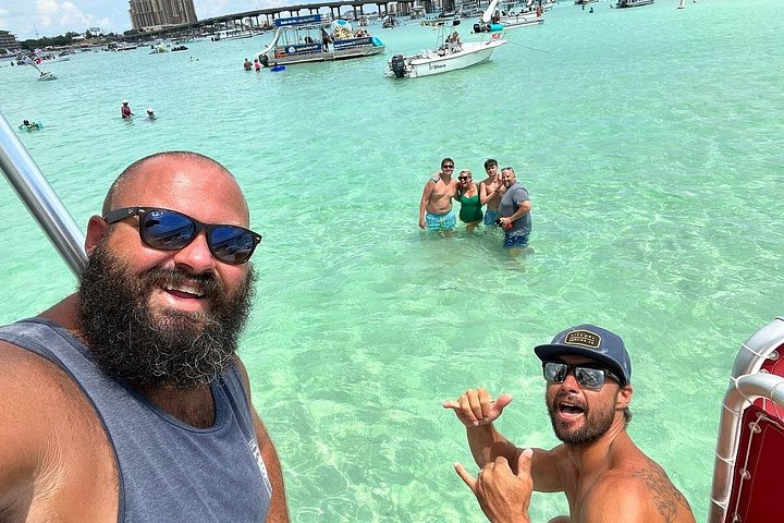 Crucero en barco a Crab Island, puerto de Destin, con actividades acuáticas y comodidades a bordo, foto 10 | wizardtrip