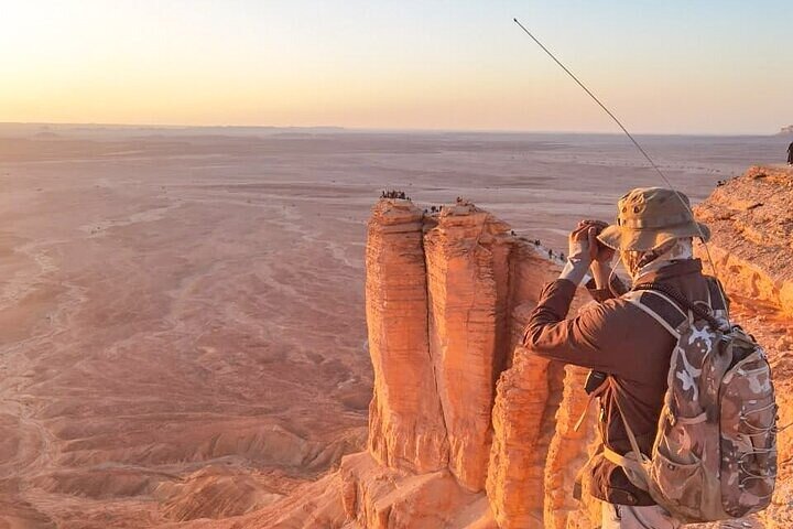 Explorez les superbes paysages naturels et les grottes uniques de Riyad lors d'une visite d'aventure, photo 6 | wizardtrip