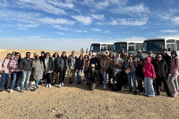 Explorez les superbes paysages naturels et les grottes uniques de Riyad lors d'une visite d'aventure, photo 7 | wizardtrip