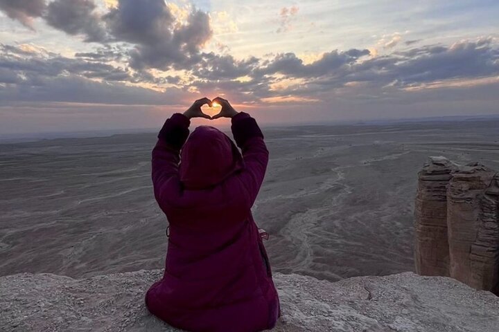 Explorez les superbes paysages naturels et les grottes uniques de Riyad lors d'une visite d'aventure, photo 8 | wizardtrip