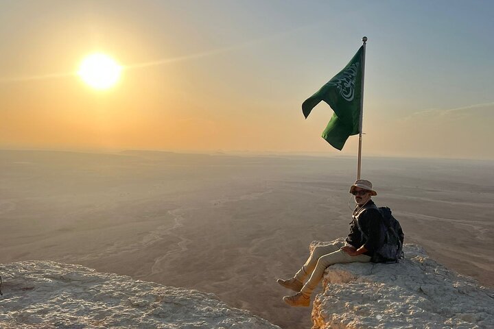 Explorez les superbes paysages naturels et les grottes uniques de Riyad lors d'une visite d'aventure, photo 15 | wizardtrip