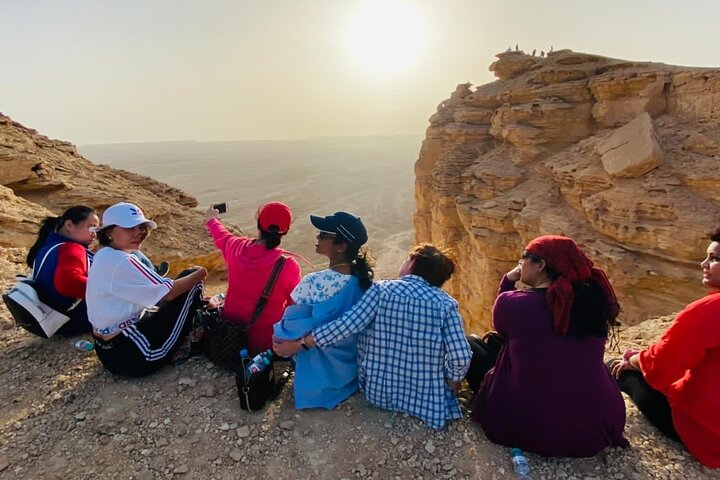 Explorez les superbes paysages naturels et les grottes uniques de Riyad lors d'une visite d'aventure, photo 23 | wizardtrip