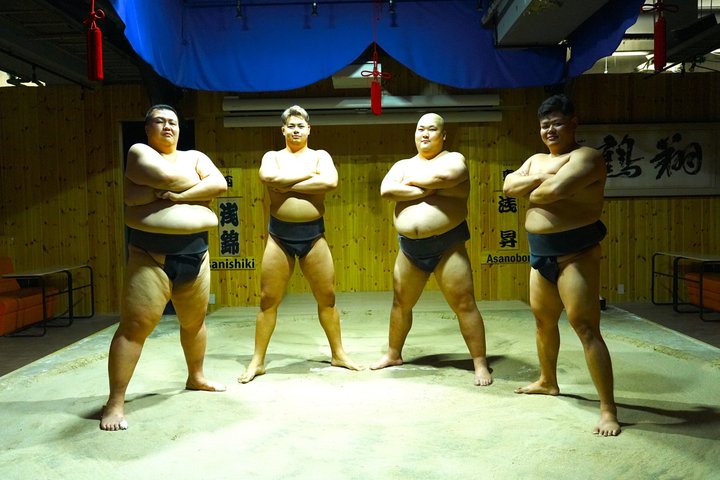 Experimente um espetáculo de sumo tradicional com ex-lutadores, dança de gueixa e jantar de hot pot em Asakusa, Tóquio, foto 8 | wizardtrip