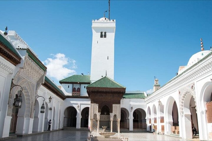 Privat guidet spasertur i Fez Medina, Marokko, som utforsker historiske steder og livlige markeder, foto 7 | wizardtrip