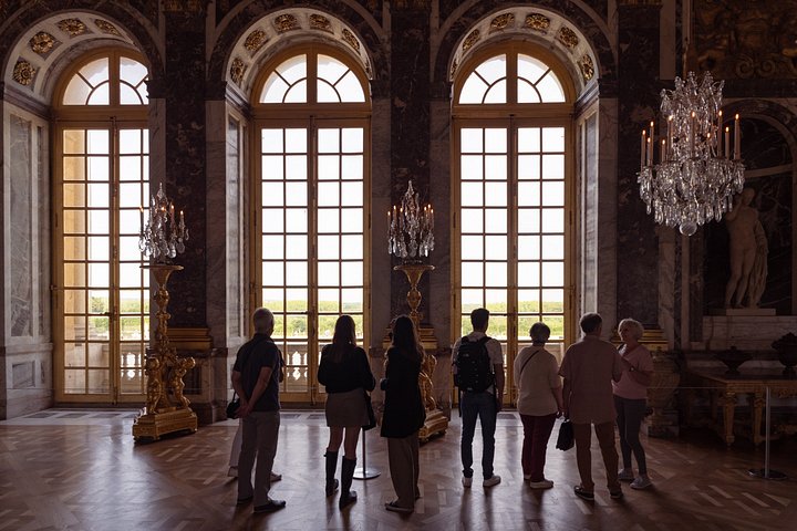 Guided tour of the Palace of Versailles and its magnificent gardens, a UNESCO World Heritage site near Paris, photo 12 | wizardtrip