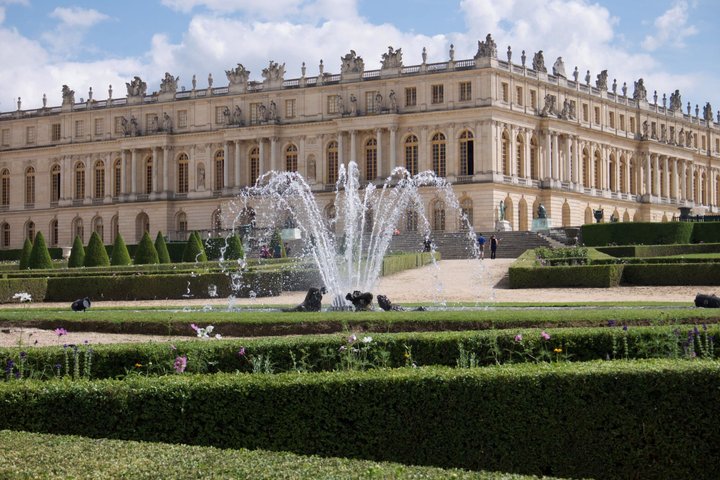 Guided tour of the Palace of Versailles and its magnificent gardens, a UNESCO World Heritage site near Paris, photo 13 | wizardtrip