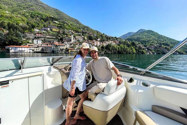 Tour privato in barca sul Lago di Como, Italia, con ville, borghi e acque panoramiche, foto 8 | wizardtrip