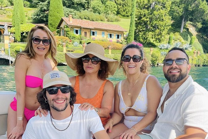 Tour privato in barca sul Lago di Como, Italia, con ville, borghi e acque panoramiche, foto 11 | wizardtrip