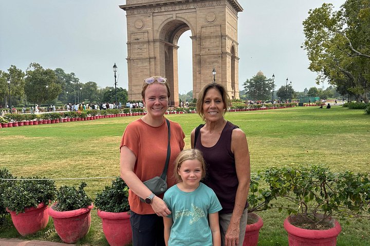 Privat heldagstur i Gamle og Nye Delhi, inkludert rickshaw-tur og besøk til historiske monumenter, foto 46 | wizardtrip