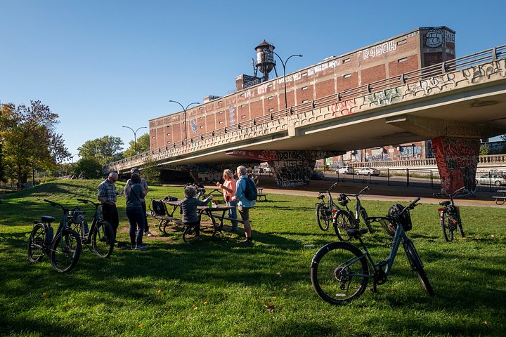 Tour guidato in bicicletta nel Vecchio Montreal, nel Vecchio Porto e nel centro di Montreal, foto 23 | wizardtrip
