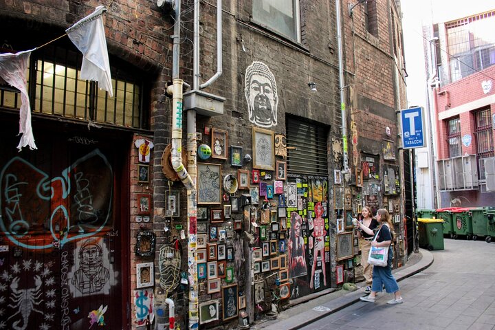 Explore Melbourne's vibrant laneways, historic architecture, and cultural landmarks on a guided walking tour, photo 11 | wizardtrip