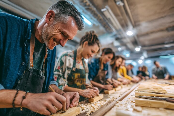 Atelier de fabrication de baguettes à Shinjuku, Tokyo | wizardtrip