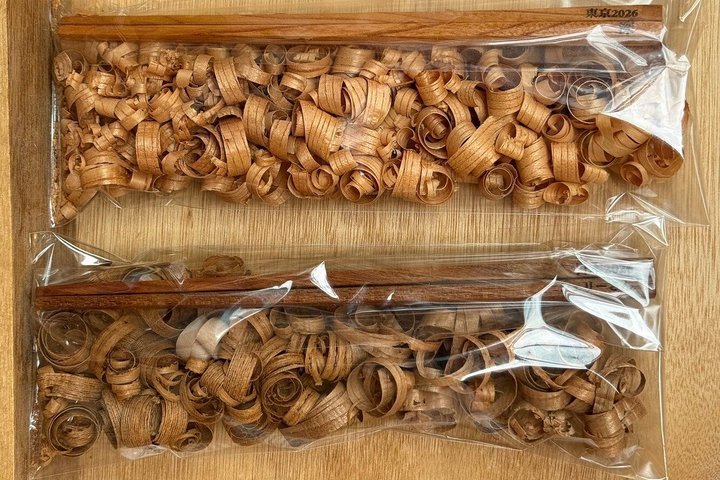 Atelier de fabrication de baguettes à Tokyo, Japon, avec des outils traditionnels, photo 10 | wizardtrip