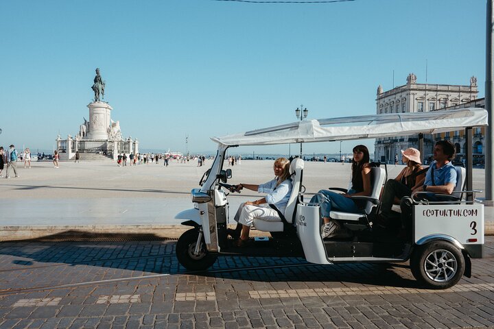 Privat øko-tuk-tuk-tur som utforsker Lisboas historiske gater og naturskjønne utsiktspunkter, foto 13 | wizardtrip