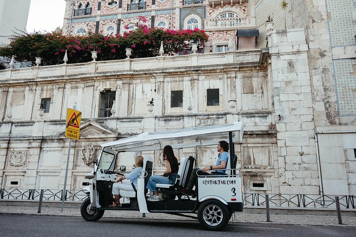 Privat øko-tuk-tuk-tur som utforsker Lisboas historiske gater og naturskjønne utsiktspunkter, foto 15 | wizardtrip