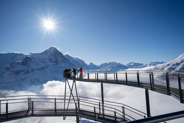 Excursion dans les Alpes Suisses : Zurich, Grindelwald, Lauterbrunnen, Lungern, Interlaken en semi-privé | wizardtrip