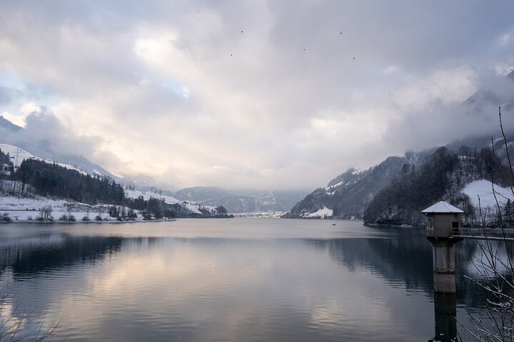 Naturskøn tur i schweiziske alpelandsbyer, søer og vandfald fra Zürich, foto 12 | wizardtrip