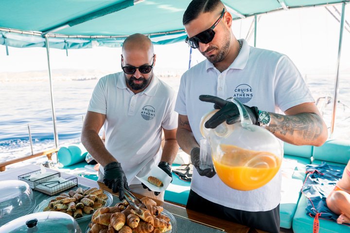 Cruzeiro de iate de luxo em Atenas visitando as ilhas de Agistri, Moni e Egina com natação e almoço, foto 6 | wizardtrip
