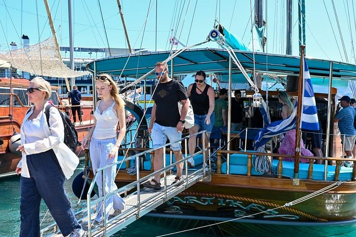 Cruzeiro de iate de luxo em Atenas visitando as ilhas de Agistri, Moni e Egina com natação e almoço, foto 15 | wizardtrip