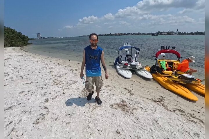 Experimente as vias navegáveis de Sarasota num emocionante passeio de catamarã CraigCat, explorando Lido Key e Bird Key, foto 10 | wizardtrip
