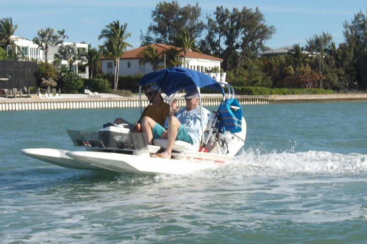 Experimente as vias navegáveis de Sarasota num emocionante passeio de catamarã CraigCat, explorando Lido Key e Bird Key, foto 16 | wizardtrip