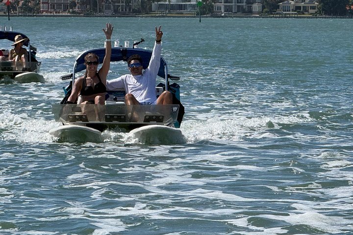 Experimente as vias navegáveis de Sarasota num emocionante passeio de catamarã CraigCat, explorando Lido Key e Bird Key, foto 30 | wizardtrip