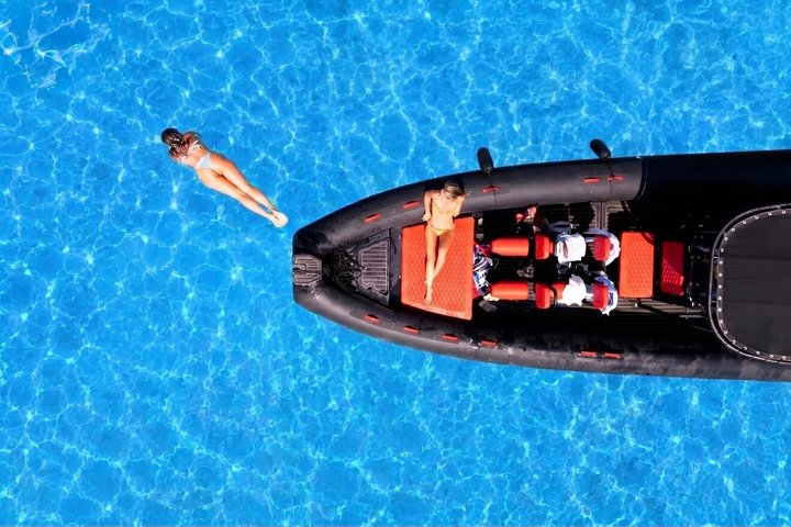Zadar : Excursion en bateau de luxe sur les îles, snorkeling et vin à volonté | wizardtrip