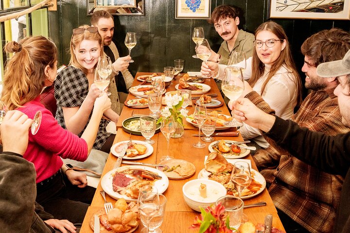 Une exploration culinaire du quartier de Soho à Londres, avec diverses dégustations et des aperçus historiques, photo 15 | wizardtrip