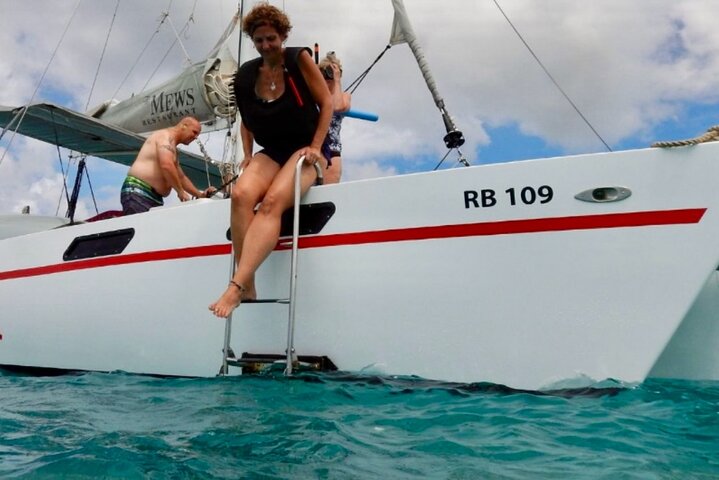 Catamaran snorkeling tour in Barbados with sea turtles and tropical fish, photo 16 | wizardtrip