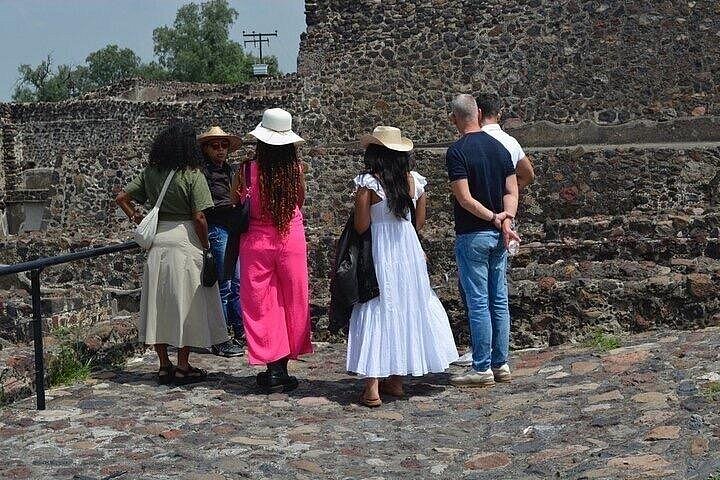 テオティワカンの古代ピラミッドを探索し、ユニークな洞窟での朝食を楽しみ、メキシコシティからのガイド付きツアーで文化ワークショップに参加しましょう、写真6 | wizardtrip