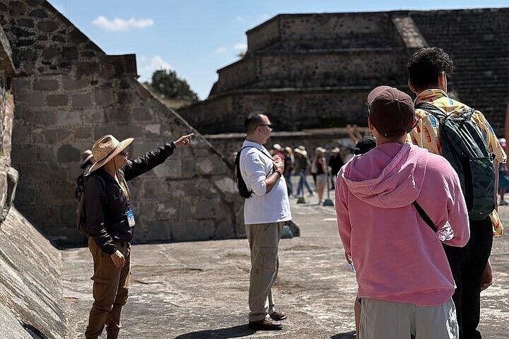 テオティワカンの古代ピラミッドを探索し、ユニークな洞窟での朝食を楽しみ、メキシコシティからのガイド付きツアーで文化ワークショップに参加しましょう、写真8 | wizardtrip