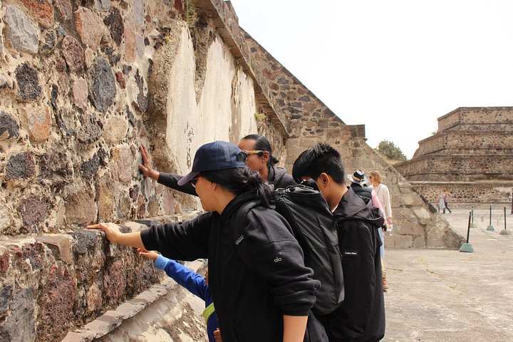 テオティワカンの古代ピラミッドを探索し、ユニークな洞窟での朝食を楽しみ、メキシコシティからのガイド付きツアーで文化ワークショップに参加しましょう、写真21 | wizardtrip