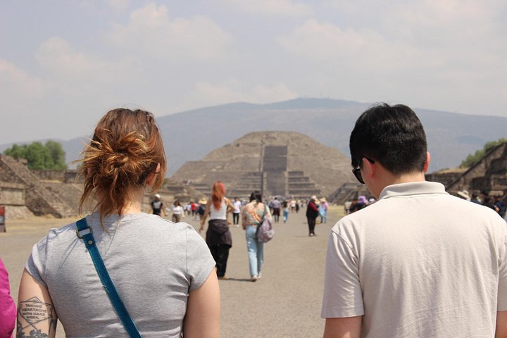 テオティワカンの古代ピラミッドを探索し、ユニークな洞窟での朝食を楽しみ、メキシコシティからのガイド付きツアーで文化ワークショップに参加しましょう、写真47 | wizardtrip