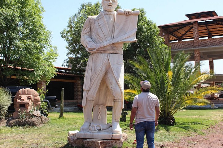 テオティワカンの古代ピラミッドを探索し、ユニークな洞窟での朝食を楽しみ、メキシコシティからのガイド付きツアーで文化ワークショップに参加しましょう、写真48 | wizardtrip