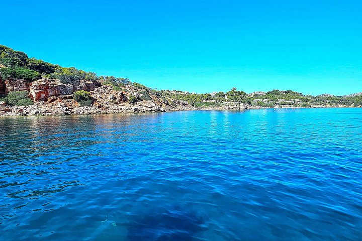 Katamarantur langs den athenske rivieraen, med bading, bespisning og naturskjønn utsikt, foto 31 | wizardtrip