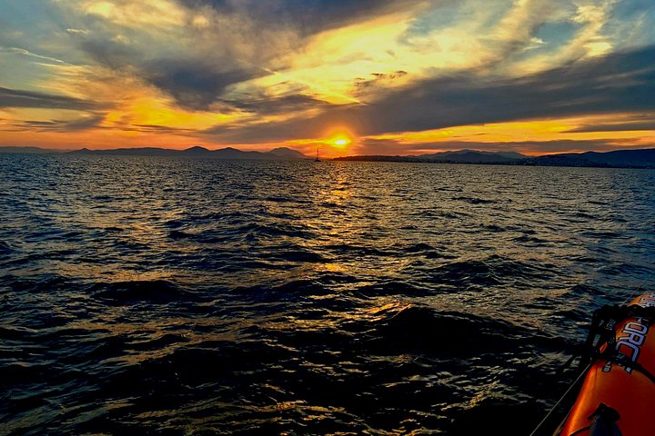Katamarantur langs den athenske rivieraen, med bading, bespisning og naturskjønn utsikt, foto 51 | wizardtrip