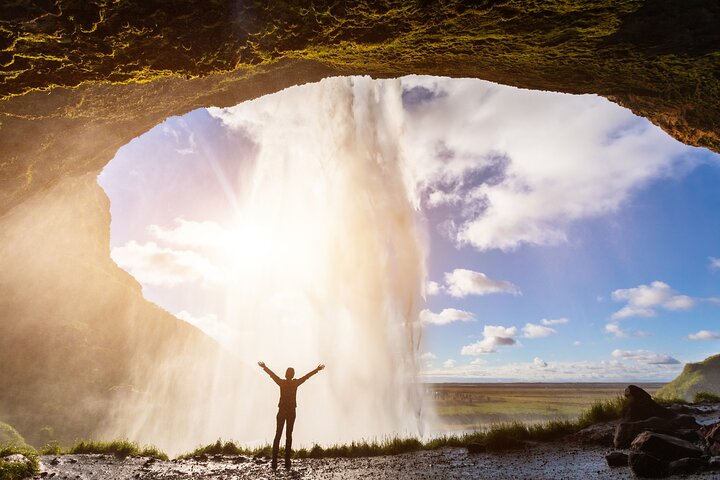 South Coast Sagas : Excursion en petit groupe avec prise en charge à Reykjavik | wizardtrip